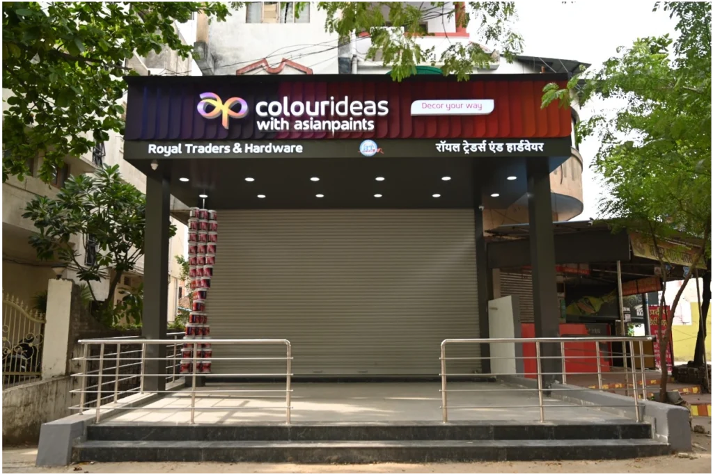 Royal-Traders-New-Store